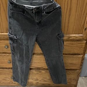 SHEIN Black Cargo Jeans